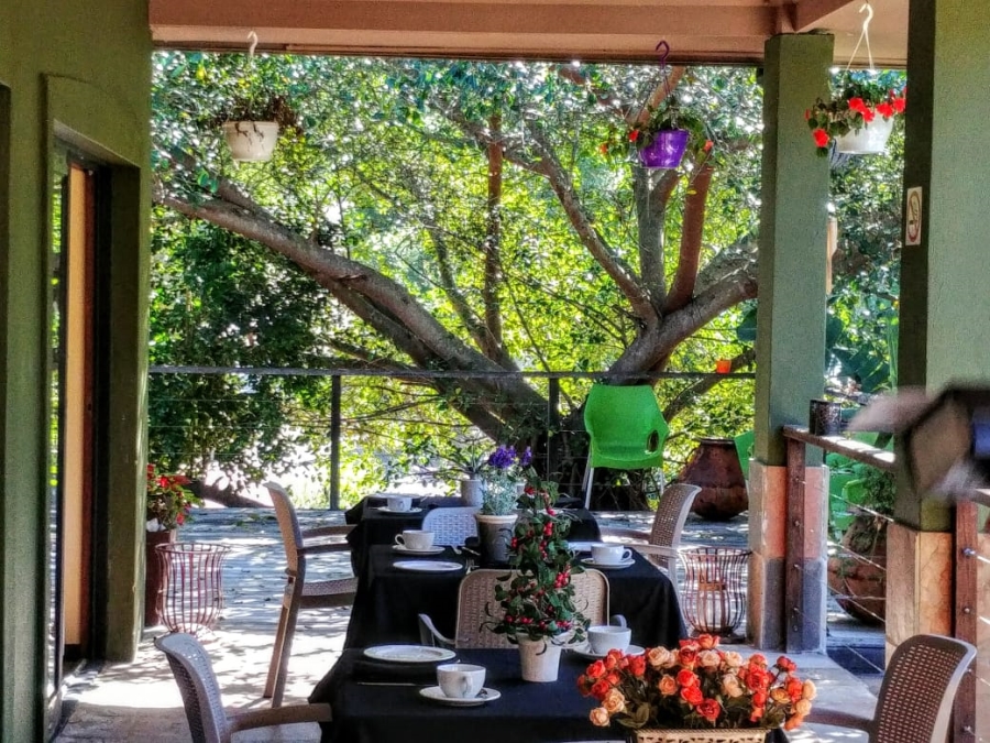 10 Bedroom Property for Sale in Hoekwil Western Cape